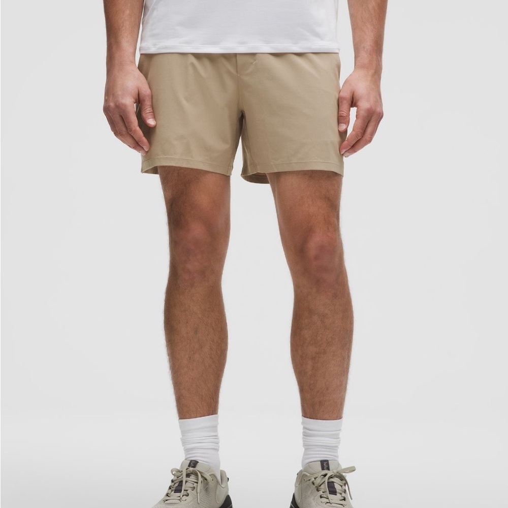 Mens Lululemon Pace Breaker Shorts 5”